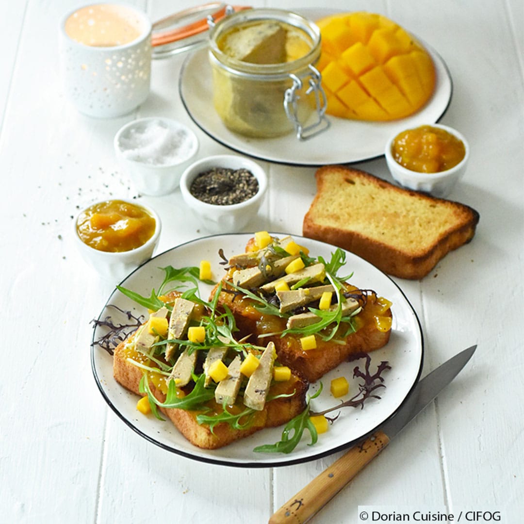 Foie Gras, tartine chutney oignon et mangue minut&rsquo;