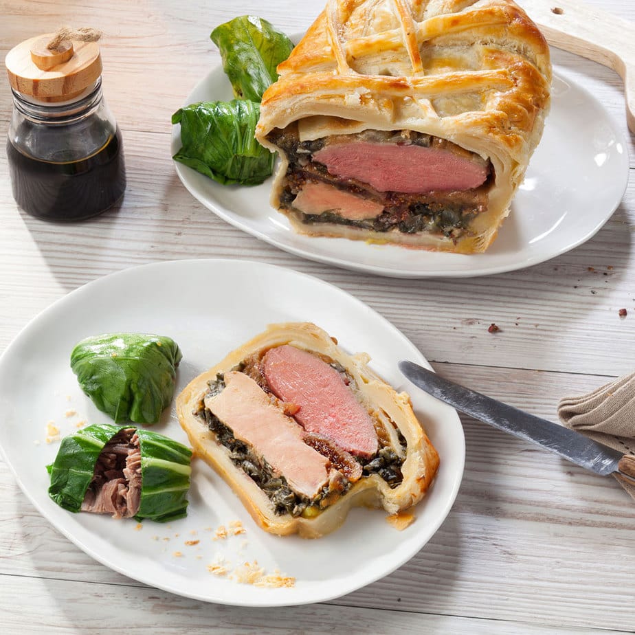 Tourte au Foie Gras et Magret, caillettes au Confit de canard