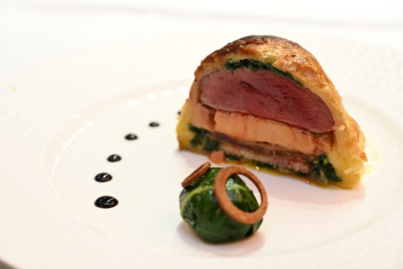  Demi-tourte de Magret et Foie Gras et sa caillette de Confit de Canard