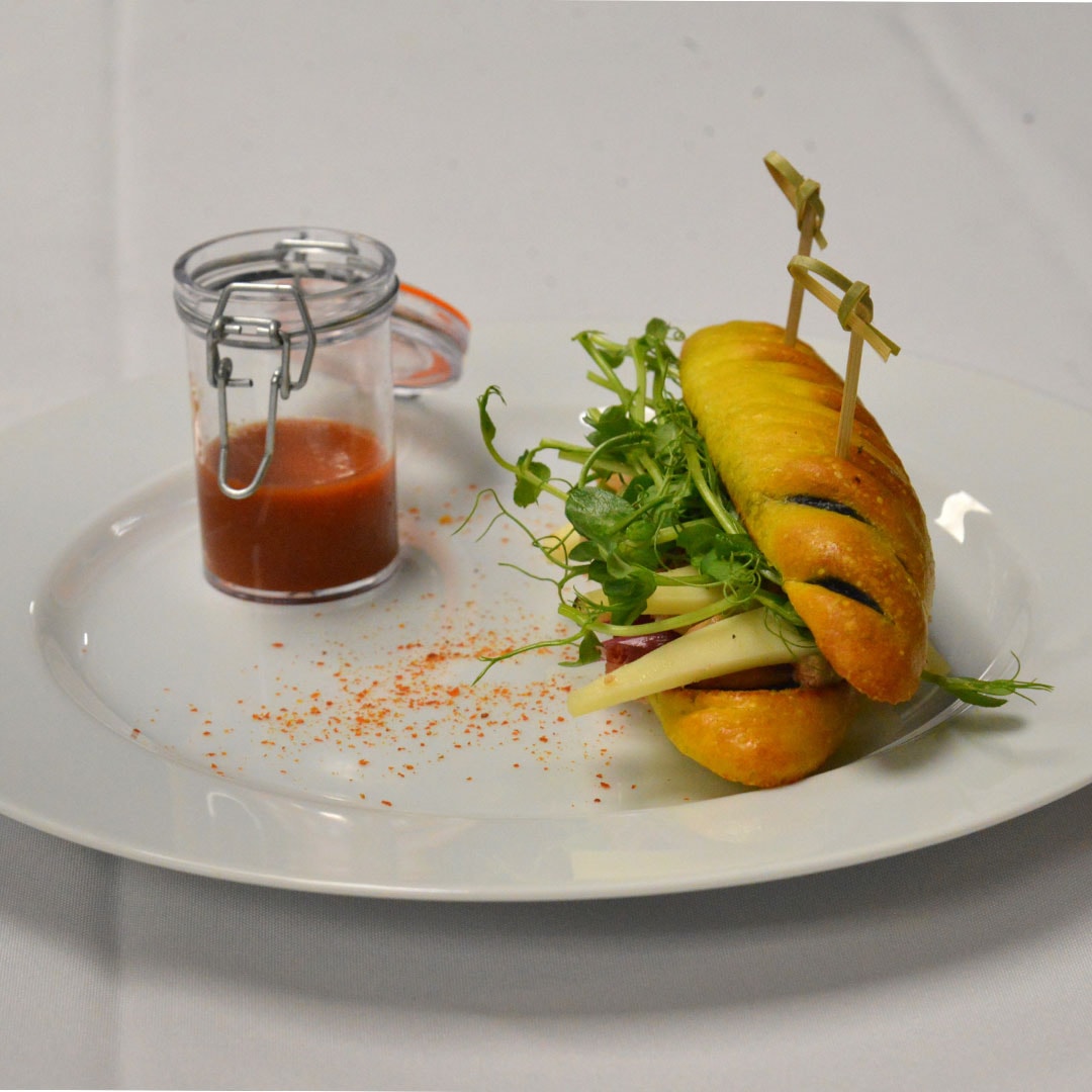 Foie Gras en long Burger du Canada au Sud-Ouest