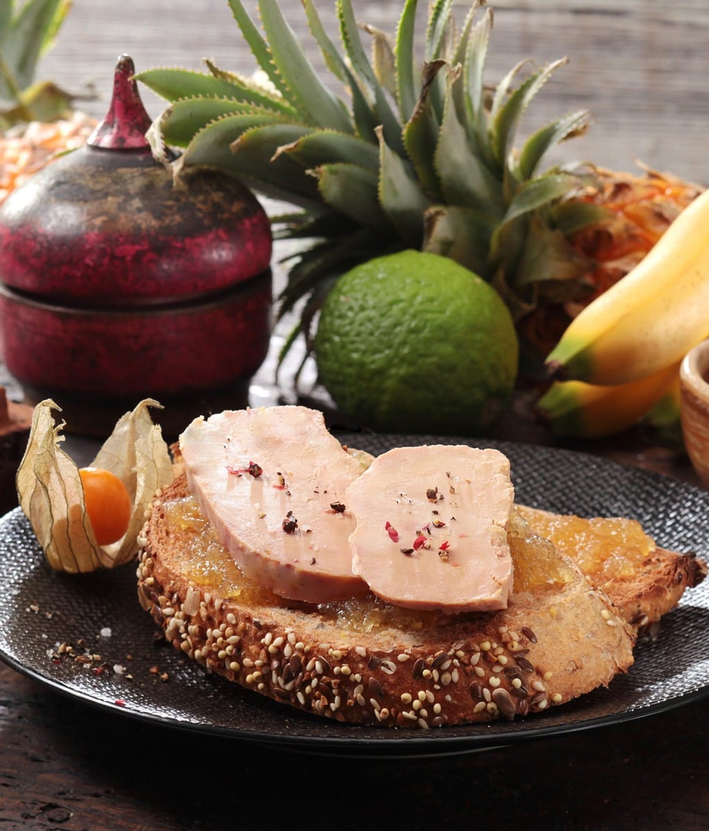 Tartines de Foie Gras au chutney d&rsquo;ananas et combawa