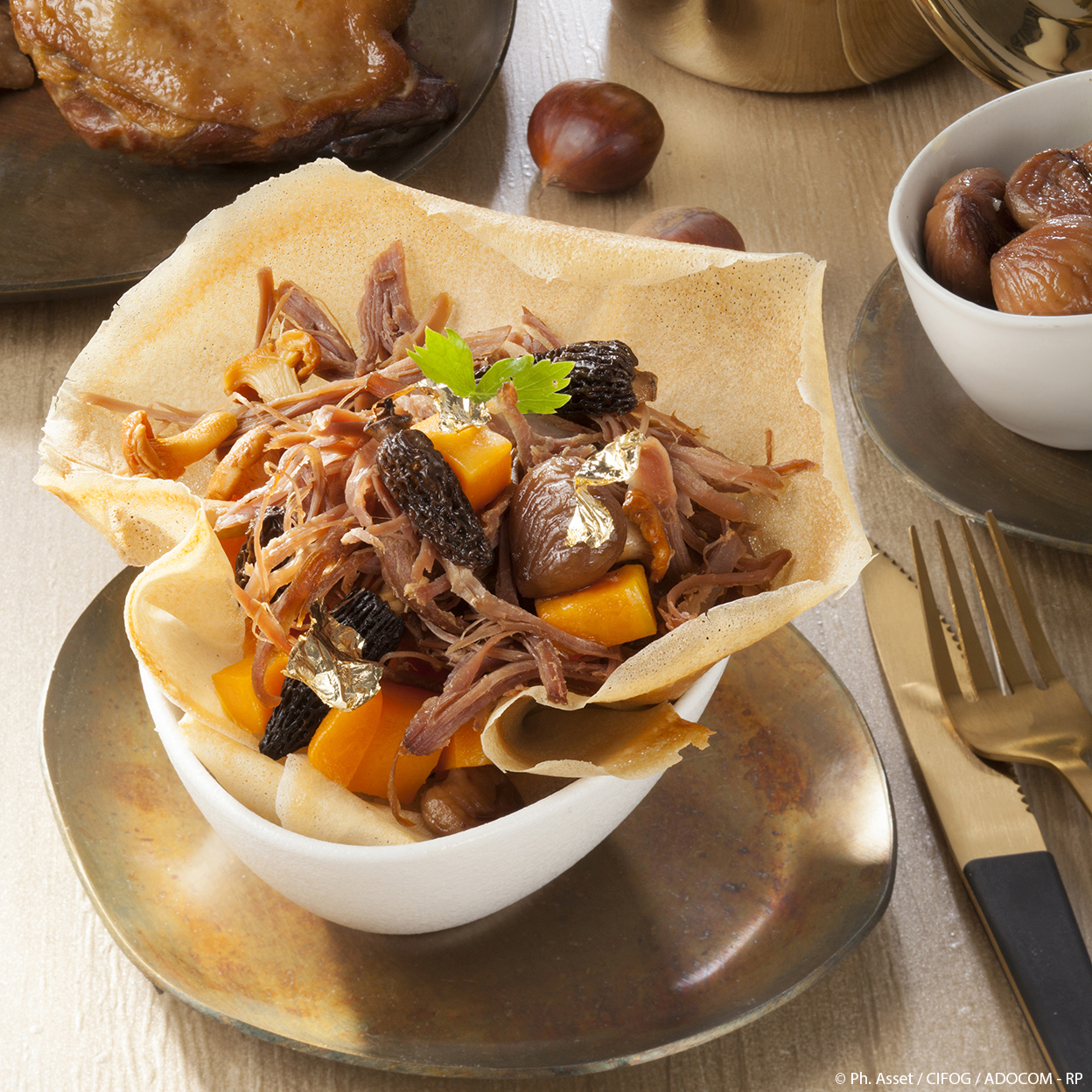 Corolles au Confit de canard effiloché, courge, champignons et châtaignes